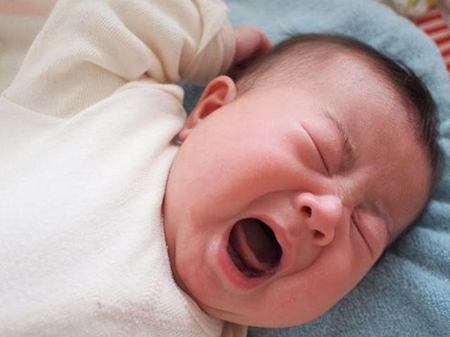 5 Nguyên nhân làm cho trẻ 1 tuổi khóc đêm bố mẹ cần biết